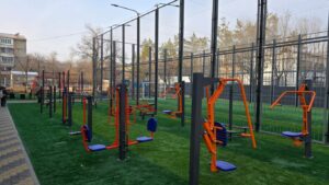 В ҚОНАЕВЕ В 2025 ГОДУ РЕАЛИЗОВАНО 15 ПРОЕКТОВ ПО БЛАГОУСТРОЙСТВУ ДВОРОВ