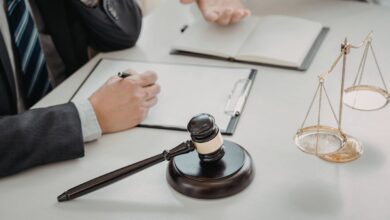 ВЫСОКОПОСТАВЛЕННОГО СУДЬЮ В ВКО ЗАДЕРЖАЛИ ПРИ ПОЛУЧЕНИИ ВЗЯТКИ